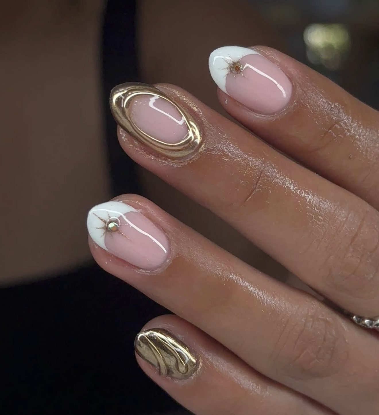 Gold and white gel design by Victoria
